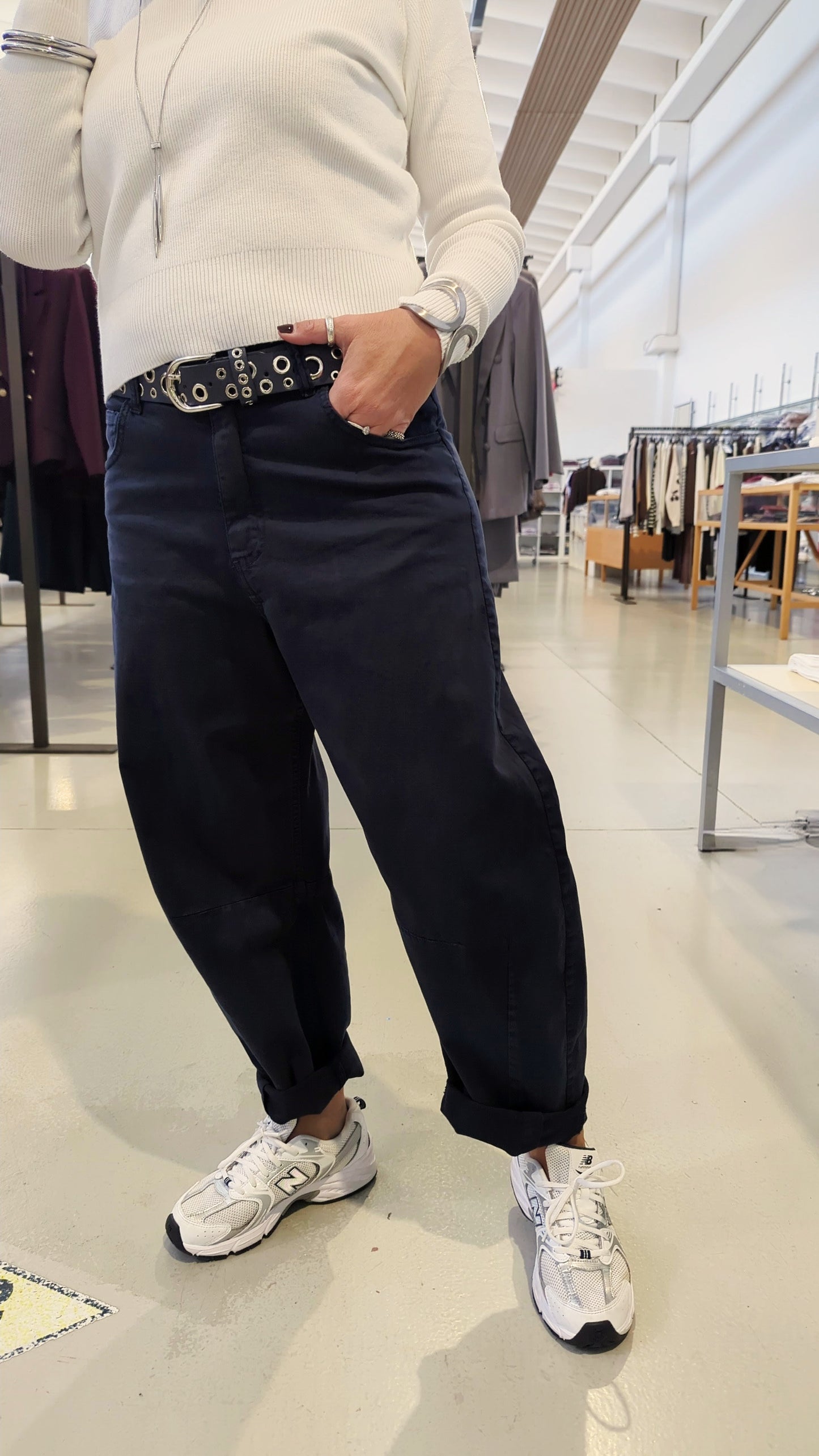 Pantalone Barrel donna in caldo cotone autunno inverno 2025 2026