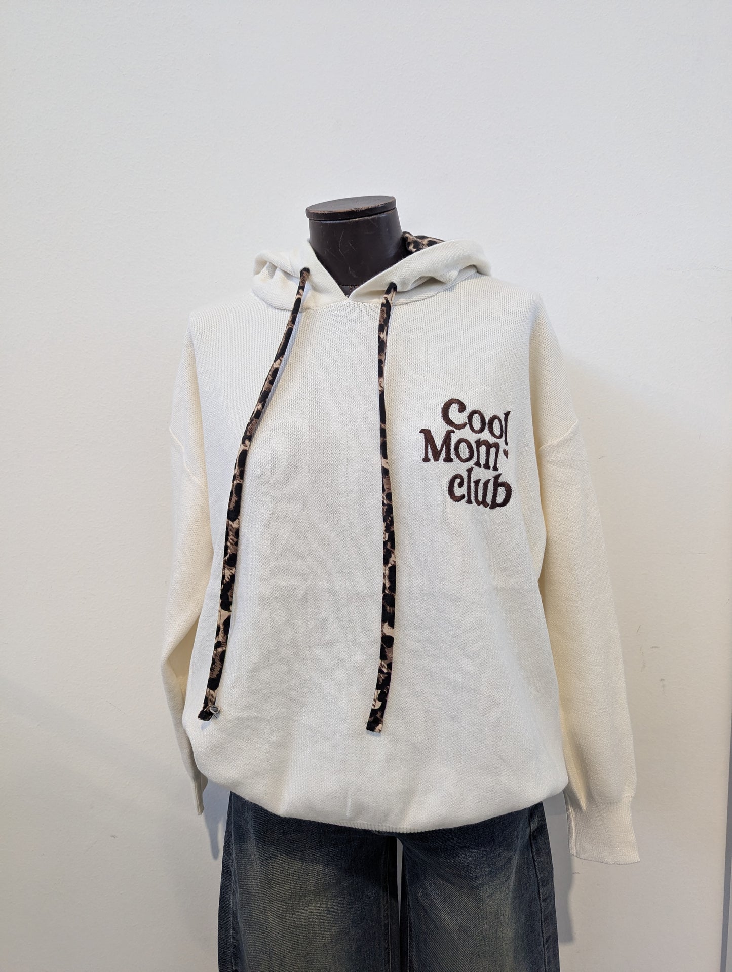 Felpa cappuccio foderato e coulisse leopardate. 